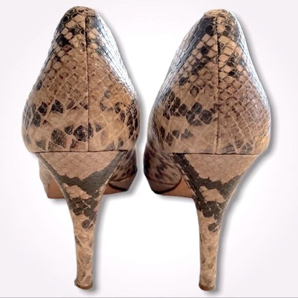COLE HAAN SNAKESKIN ANIMAL PRINT 4" PLATFORM HEELS - 7B - Picture 3 of 4